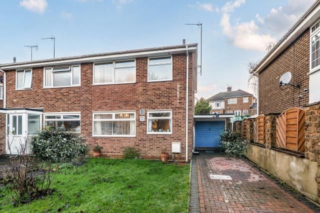 3-bed house on 89, Nursery Drive, Banbury, £300,000