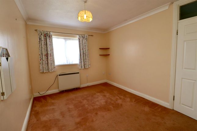 18, Springfield Estate, Holme-On-Spalding-Moor photo 2