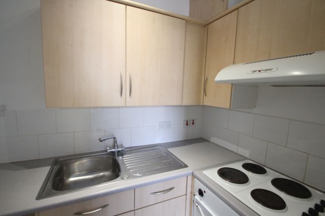 Flat F, Church Street, Hungerford photo 5