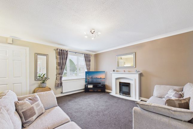 8 Wimborne Close, Boldon Colliery photo 2