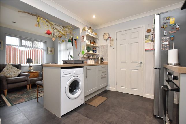 61, Wakefield Road, Morley photo 3