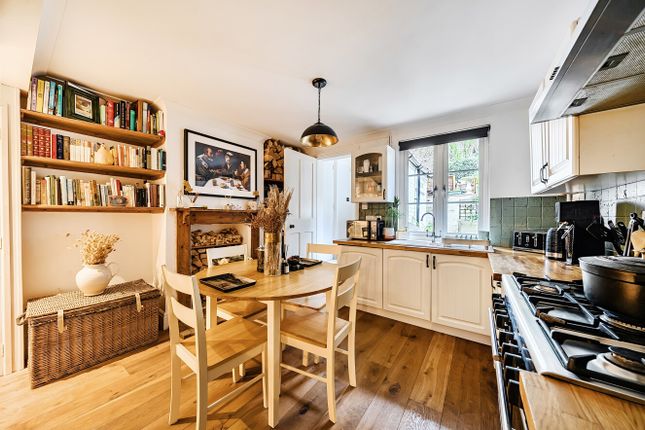 47, Shackstead Lane, Surrey photo 2