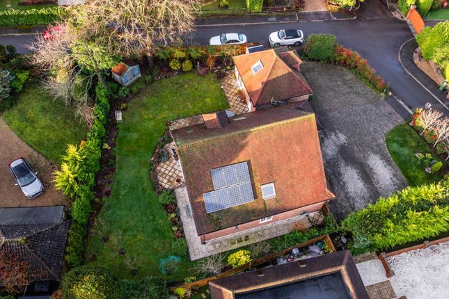 Chardon, Wonford Close, Tadworth photo 3