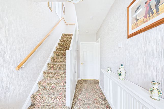 8, Haweswater Avenue, Haydock photo 2