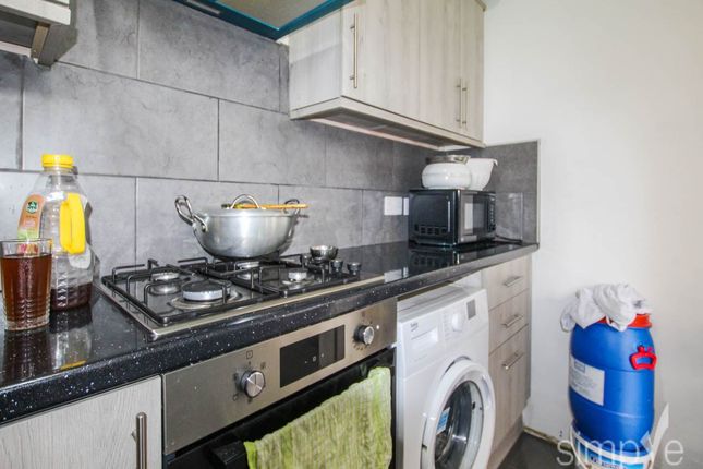 Villiers Road, Southall Middlesex photo 2