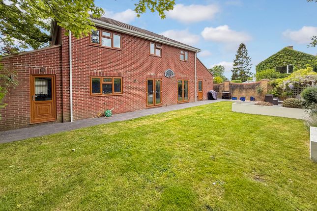 3, Acacia Drive, Westbury photo 2