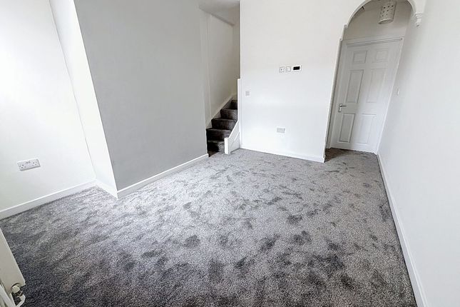 27 Darnley Street, Stoke-on-Trent photo 4