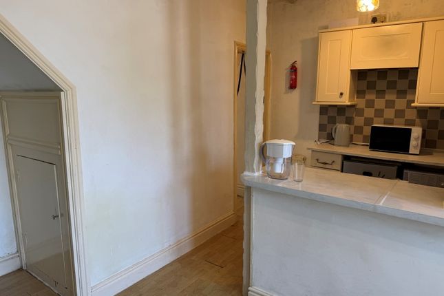 198 Abbey Road, Barrow-In-Furness photo 4