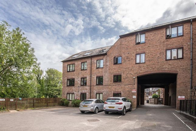 Thumbnail Flat for sale in Mill Lane, Uckfield