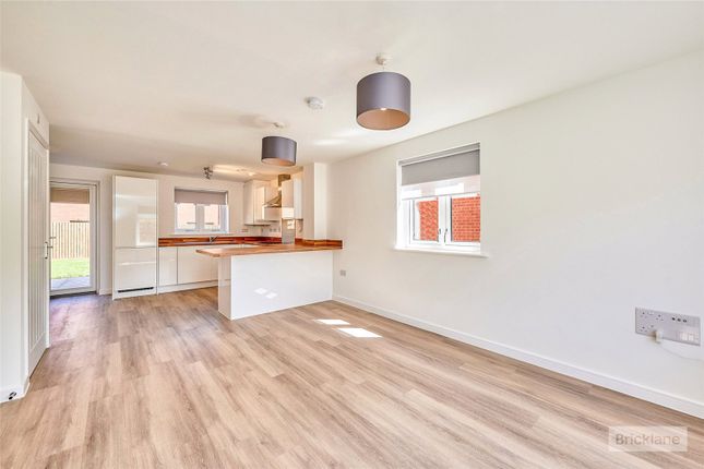 23, Handscomb Way, Essex photo 4