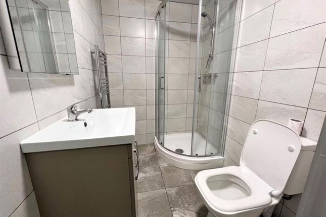 Apt 309, Ferens Court, Hull photo 4