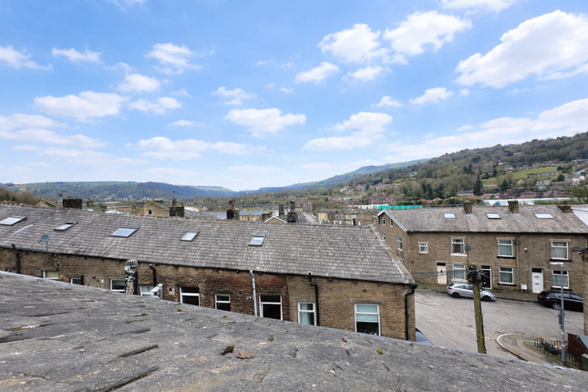 2, Beaconsfield Street, Todmorden photo 2