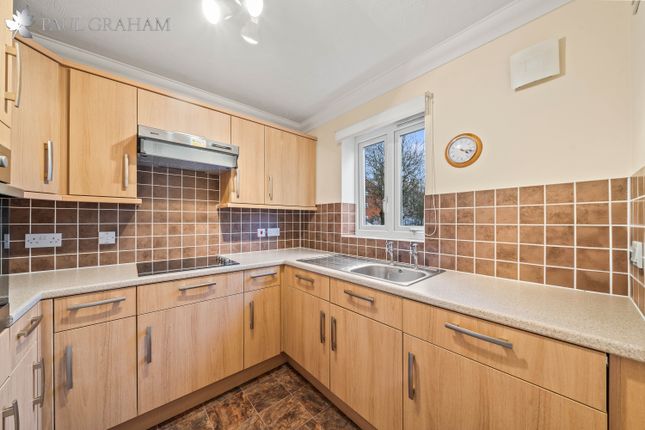 12 Bramble Lodge, Brambledown Road, Wallington photo 4