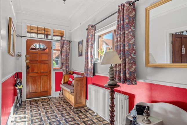 5, Park Avenue, WITHERNSEA photo 3