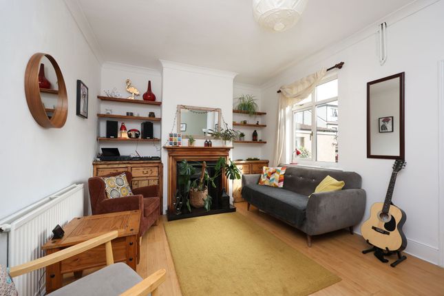 20 Downend Road, Bristol photo 4