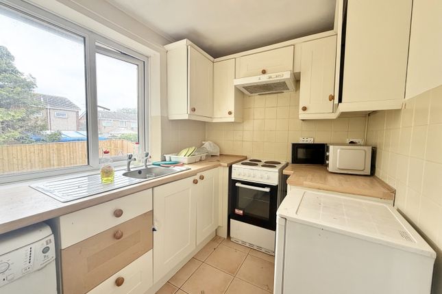 43, Edgmond Court, Sunderland photo 3