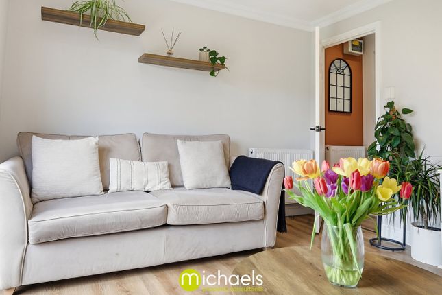 110, Derwent Road, Colchester photo 4
