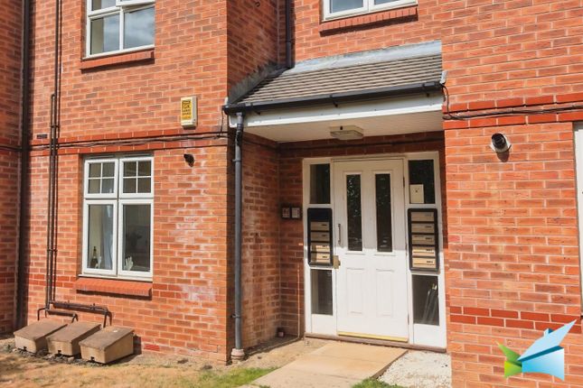 23, Mill Chase Close, Wakefield photo 2