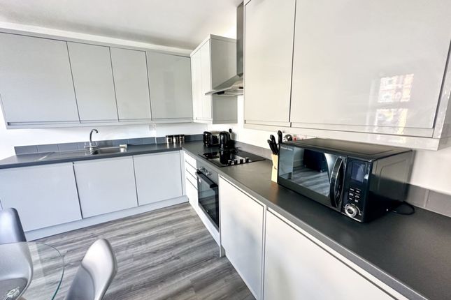 Flat 1 Tranquility House 39, Cheriton Gardens, Folkestone photo 5