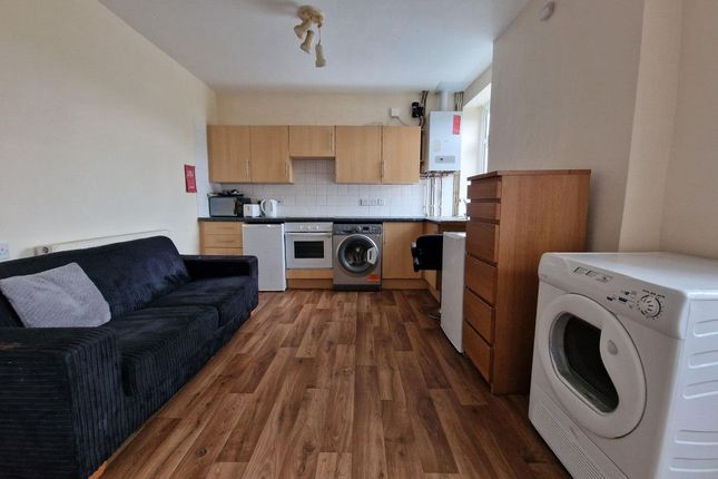 Thumbnail Property to rent in Riley Road, Brighton