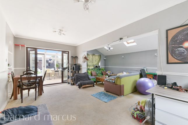 1, Agar Close, Surbiton photo 2