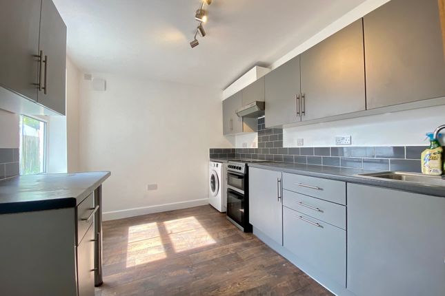 Flat to rent in Stanley Road, Worcester