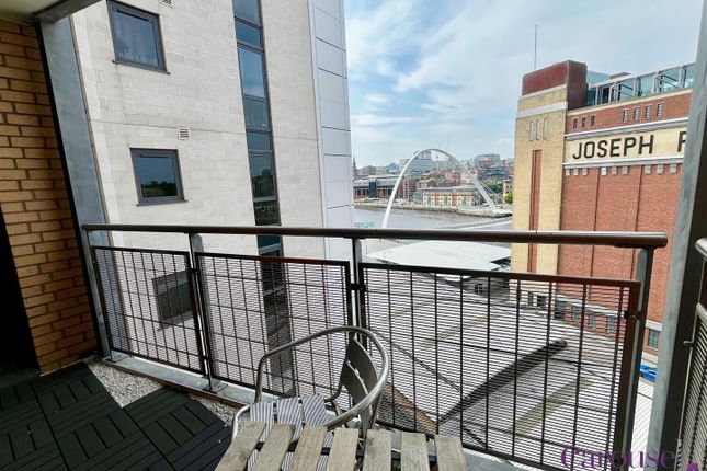 156, Baltic Quays, Gateshead photo 3