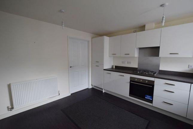 4, Flying Fox Crescent, Doncaster photo 4