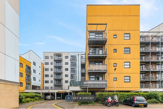 Thumbnail Flat to rent in Bromley-By-Bow, Bromley-By-Bow