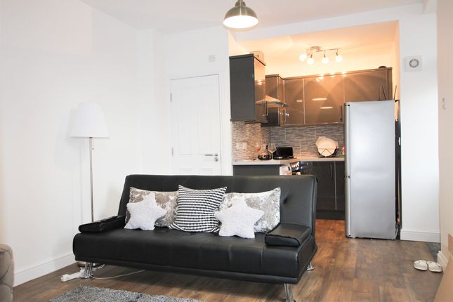 Thumbnail Flat to rent in Portland Terrace, Jesmond, Newcastle Upon Tyne