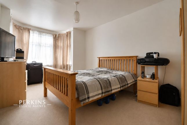 50, Cecil Avenue, Wembley photo 4