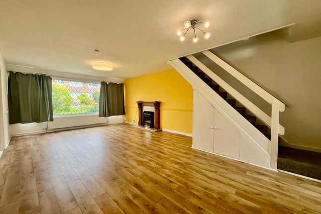 100, Hall Park Avenue, LEEDS photo 2