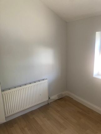 Langham road, Salford photo 4