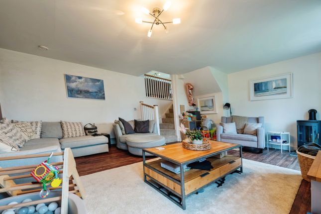 25, Rowan Road, Cornwall photo 4