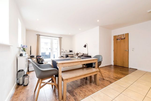 Flat 1, Ingre House, 37, Dunningford Close, Hornchurch photo 4