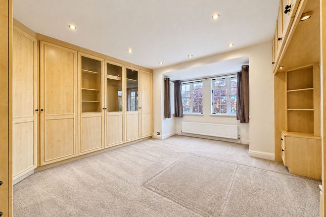 5 Fairview Way, Edgware photo 4