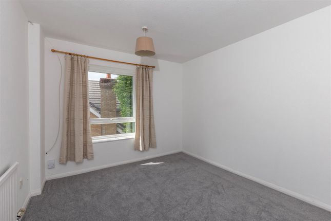 126, Chiltern Park Avenue, Berkhamsted photo 4