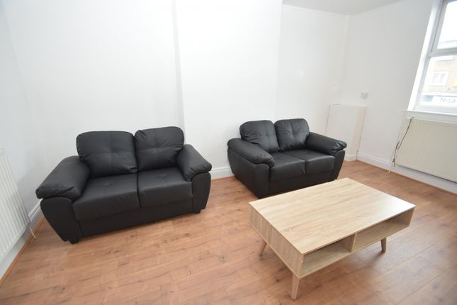Thumbnail Flat to rent in Palatine Road, Northenden, Manchester.