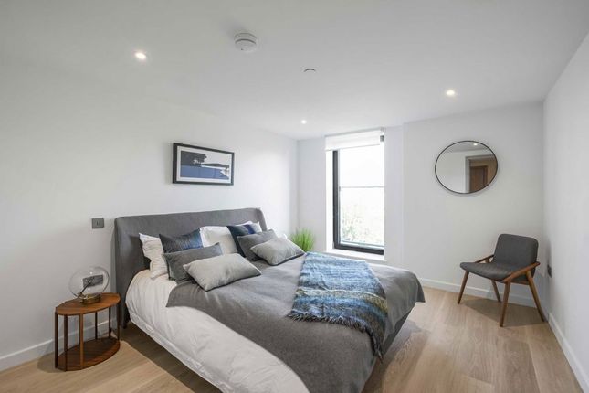 Flat 55, Horizon, 21, Plough Road, Battersea photo 3