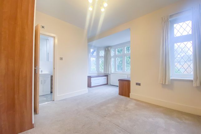 Terraced house to rent in Room 6, 55 Uxbridge Road, Stanmore
