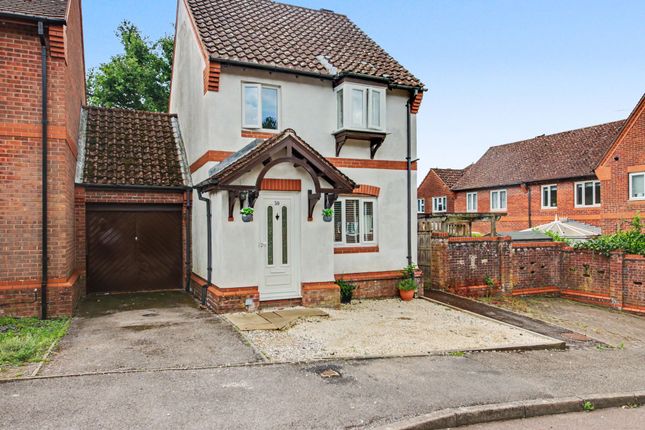 59 Churchill Avenue, Southampton photo 4