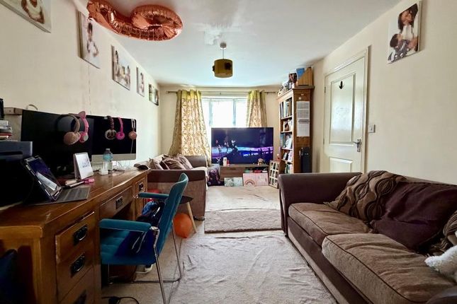 44, Allen Road, Ely photo 2