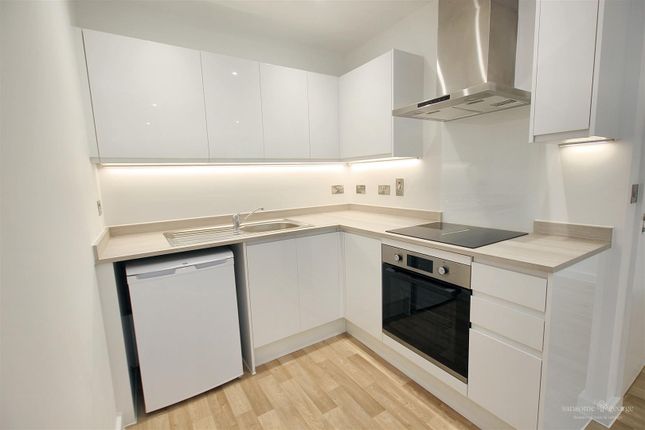 64, Rowe Court, Grovelands Road, Reading photo 4