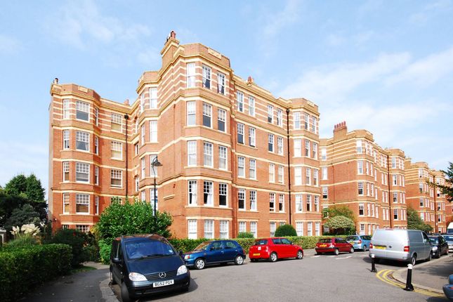 Thumbnail Flat for sale in Sutton Court, Chiswick, London