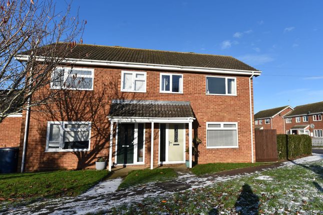 3-bed house on 27 Chapel Road, Huntingdon, £270,000