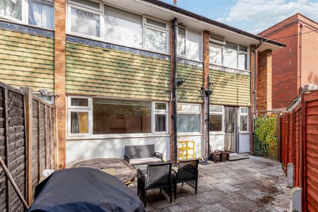 24, Kingston Road, Wimbledon photo 4