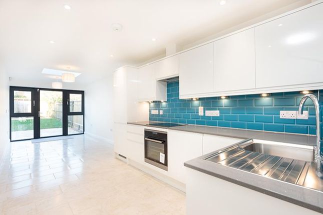 Kitchen / Dining Area