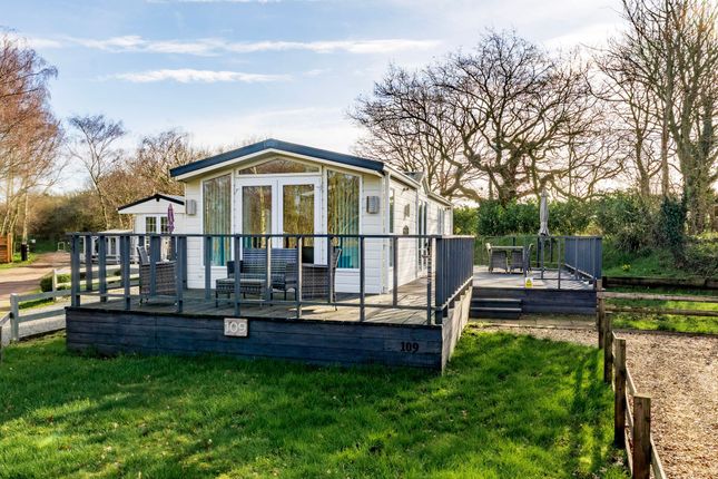 2-bed caravan on 109 Pentney Lakes Common Road, Kings Lynn, £40,000