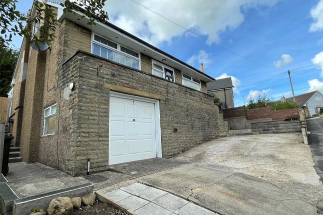 Garage &amp; Driveway