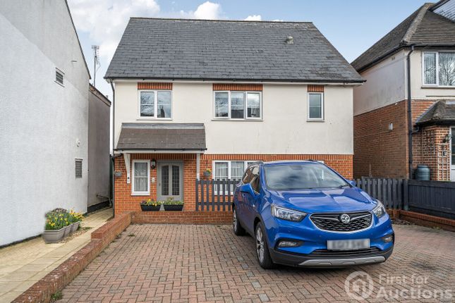 1-bed flat on Flat 3,, Aragon House, Farnborough, £125,000